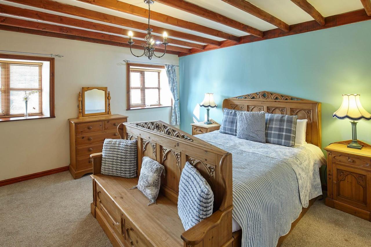 Host & - The Arches Holiday home *
